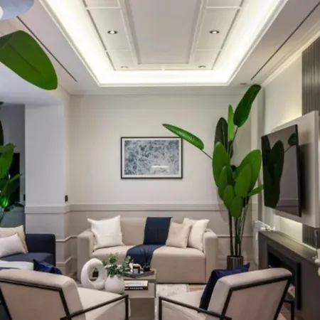 New Top Apartment